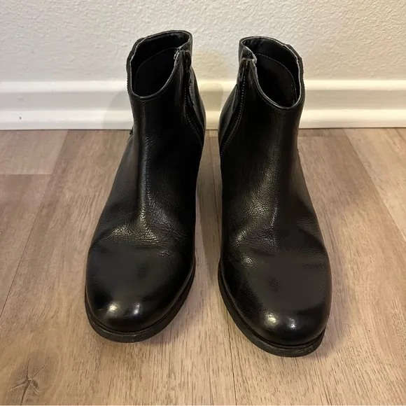 Clarks Maypearl Fawn Black Leather Ankle Boots