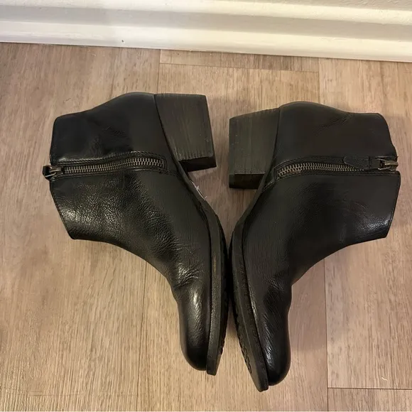 Clarks Maypearl Fawn Black Leather Ankle Boots