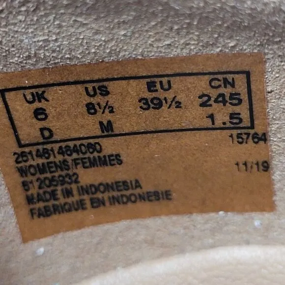 Clarks Women's Sneakers Size 8.5 Un Maui Lace Leather Snakeskin Fashion Shoes