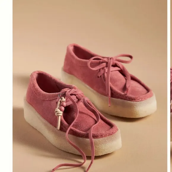 Clarks Women's  Suede Platform Shoes size 8