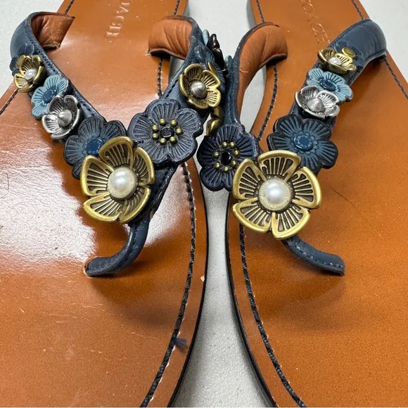 Coach Blue Leather Tea Rose Multi Flip Flop Womens 9 Sandals Flat Beachy Casual