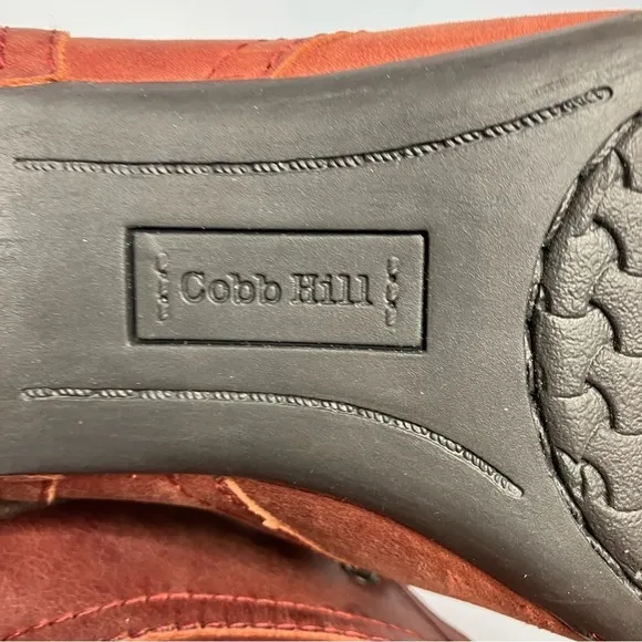 Cobb Hill leather ankle boots reddish color size 9