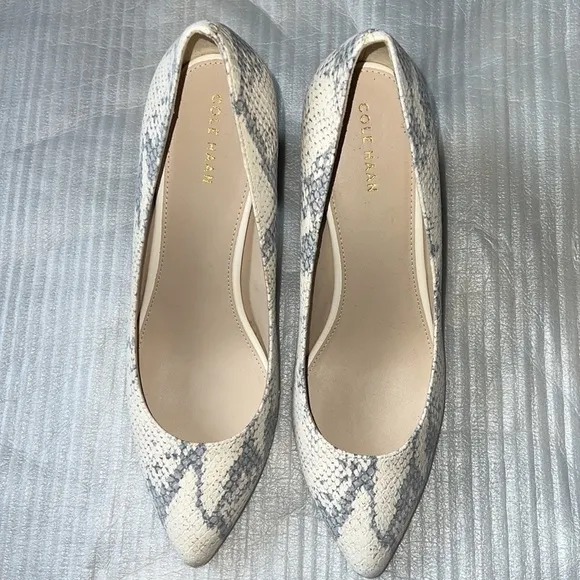 Cole Haan Karena Embossed-Snakeskin Suede Block Heel Pumps Size 8.5M NWT
