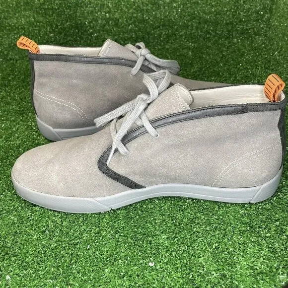 Cole Haan Mens Size 8.5 Gray Suede Leather Chukka Ankle Boot Shoes 2 Eye Sneaker