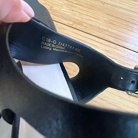 Cole Haan Octavia Leather Black Sandals Size 6 B