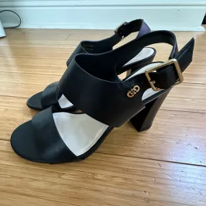Cole Haan Octavia Leather Black Sandals Size 6 B