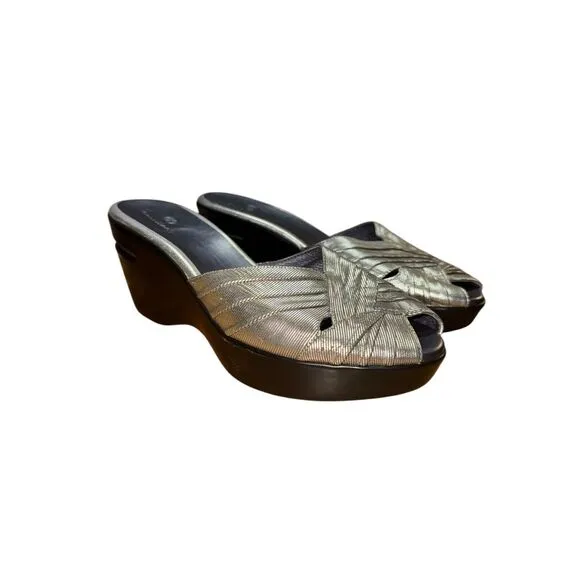 Cole Haan Silver/Black Platform Peep ToeSandal Women's Size 10 Great Condition