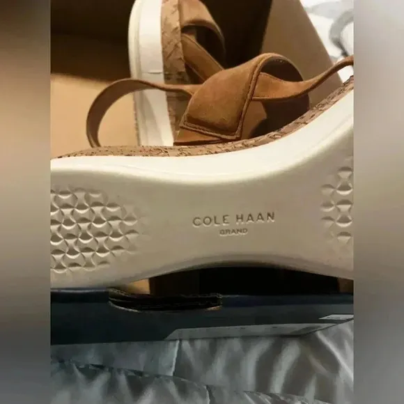 Cole Haan Wedge Sandals Brown Suede Strap Buckle Closure NWB Size 11 Comfort
