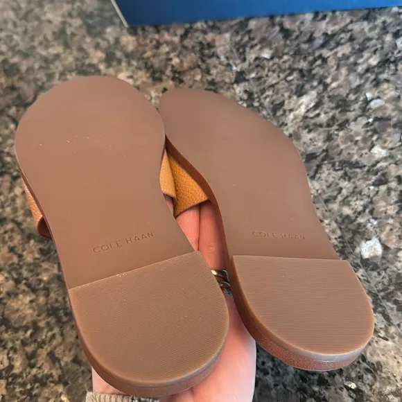 Cole Haan Women's Tan logo Flynn Slide Sandals NIB 5
