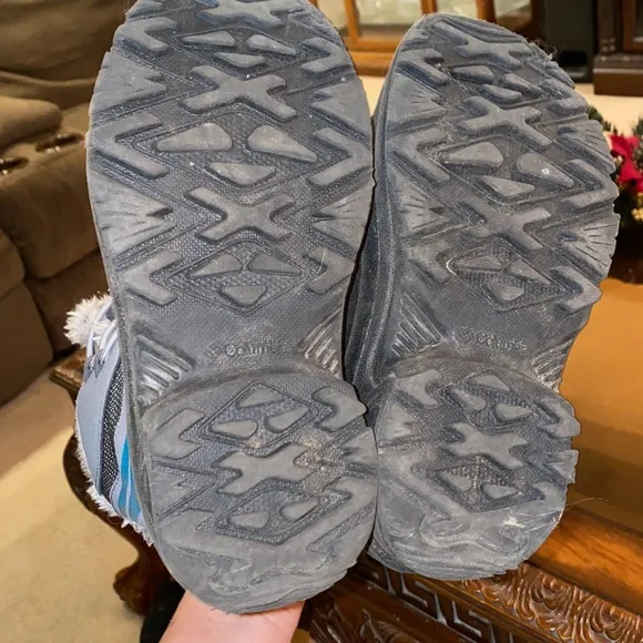 Columbia Kids Snow Boots. Size 2