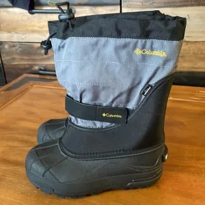 Columbia NWOT Snow Boots Size 3