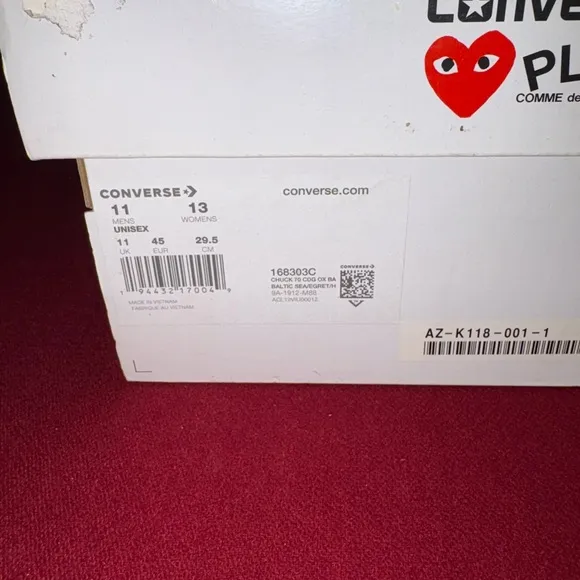 Comme de garçon converse limited
