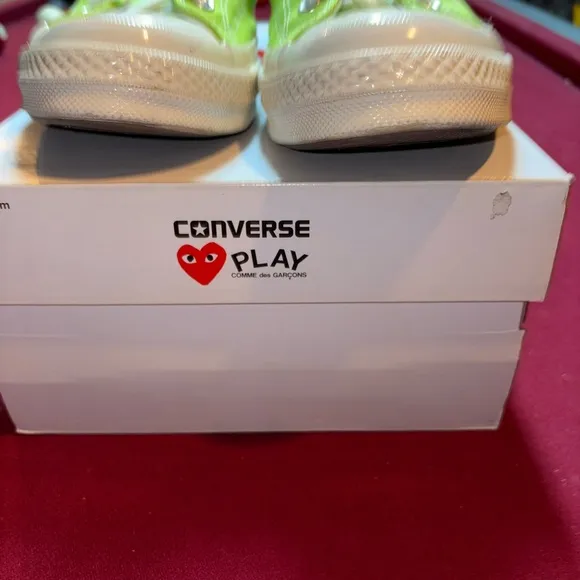 Comme de garçon converse limited