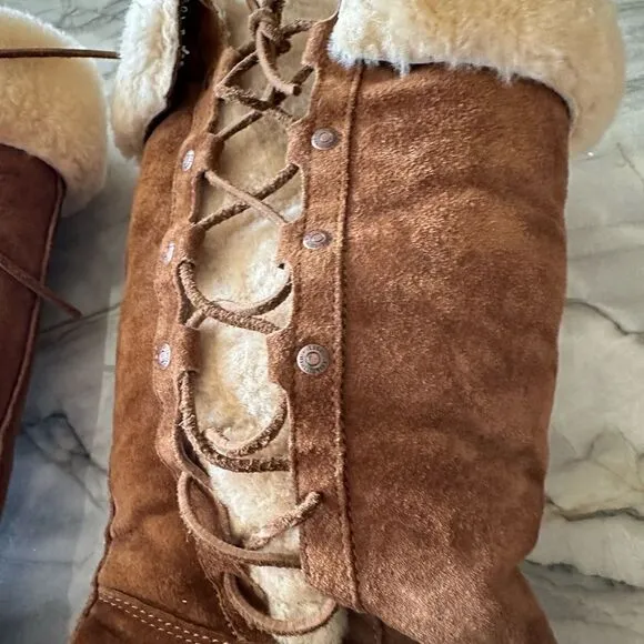 COPY - UGG brown suede and sheepskin snow boots in size 8. Gently worn.