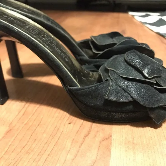 COUTURE DONALD J PLINER Rose Black Leather High Heels