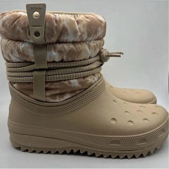 Crocs Classic Neo Puff Luxe Boots Winter Snow Chai / White Women’s Size 6 NEW