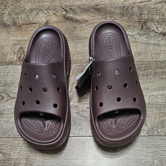 Crocs Dual Comfort sandals women's size 8
