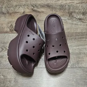 Crocs Dual Comfort sandals women's size 8