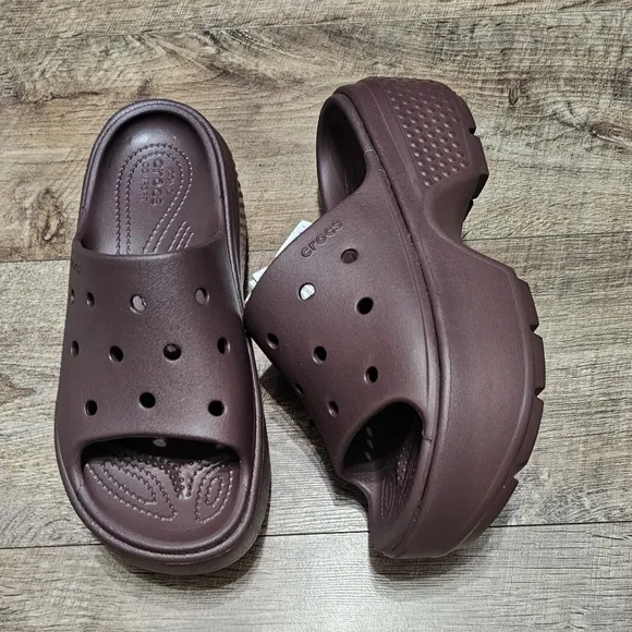 Crocs Dual Comfort sandals women's size 8