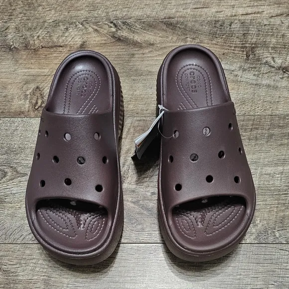 Crocs Dual Comfort sandals women's size 8