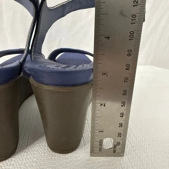 Crocs Leigh II Sandals Womens 8 Blue Ankle Strap Buckle Comfort Wedge Shoes
