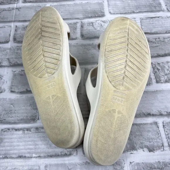 Crocs Sanrah Hammered Circle Slide Sandals Oyster White Gold Comfort Women's 9