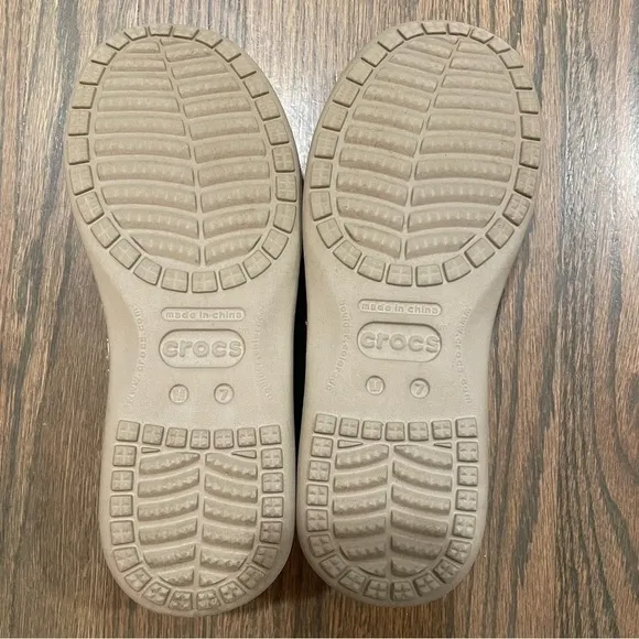 Crocs Santa Cruz Loafer Slip On Shoes Canvas  Men Size 7