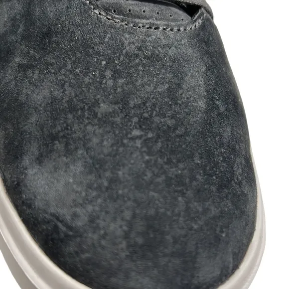 Cuater by Travis Mathew Phenom Suede Shoes Size 11