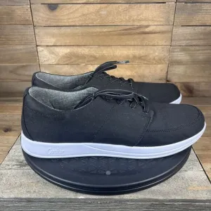 Cuater by Travis Matthew Men's Size US 10 Quincy Canvas Lace Up Casual Shoes