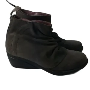 Dansko Arisa gray ankle Boots 36/6