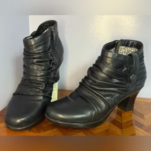 Dansko Buffy black leather ankle boots 40/9.5