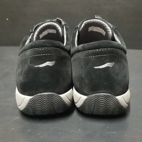 Dansko Honor Shoes