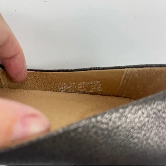 Dansko Larisa Pewter Gray Metallic Leather Flats Womens Size 36  US 6 6.5 Shoes