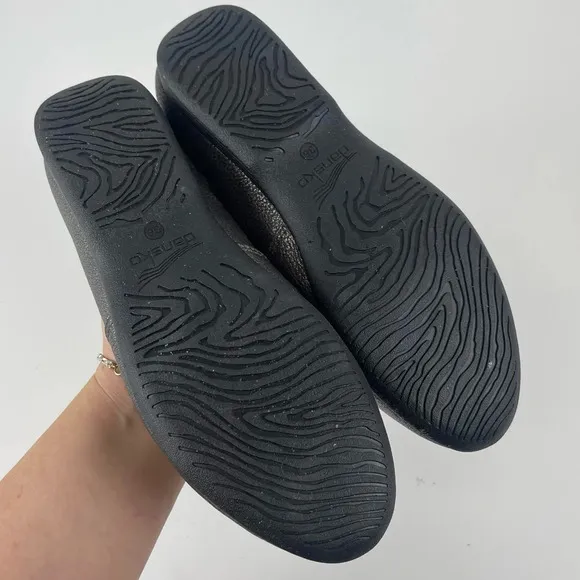 Dansko Larisa Pewter Gray Metallic Leather Flats Womens Size 36  US 6 6.5 Shoes