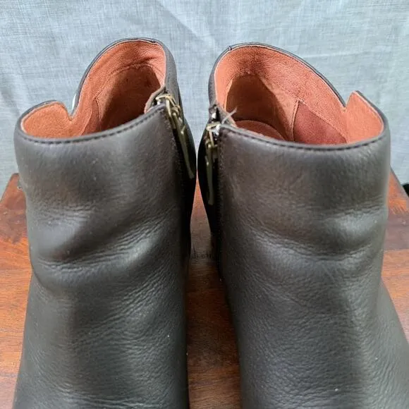 Dansko leather boots brown Womens size 41  (10.5 - 11) ankle booties