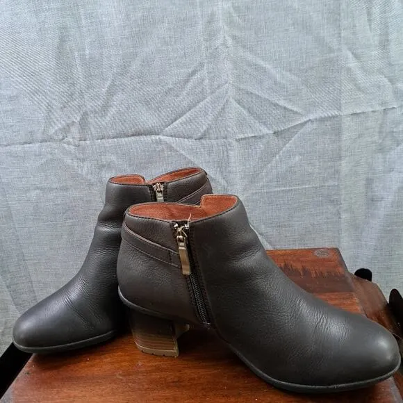 Dansko leather boots brown Womens size 41  (10.5 - 11) ankle booties