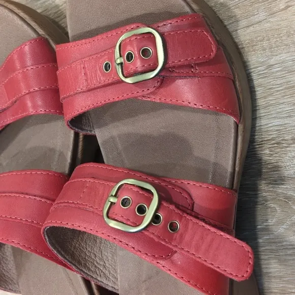 Dansko Women's Red Sandals size 40 Euro (10 US)