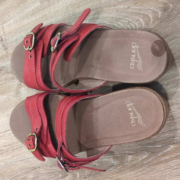 Dansko Women's Red Sandals size 40 Euro (10 US)