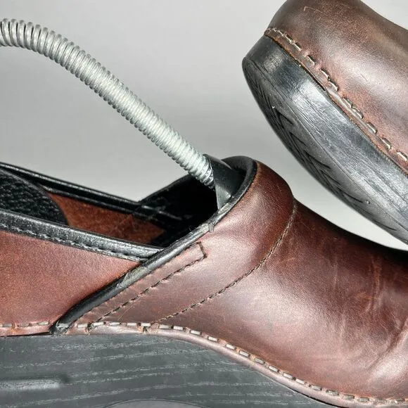 Dansko Women's Size 8 Professional Brown Leather Clogs
