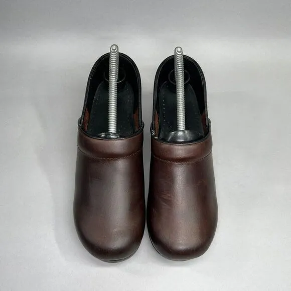 Dansko Women's Size 8 Professional Brown Leather Clogs