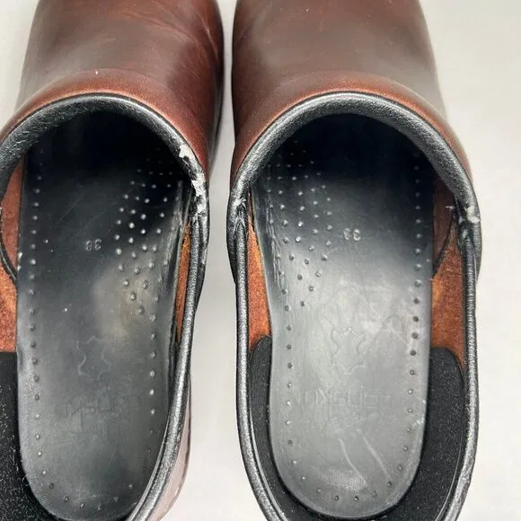 Dansko Women's Size 8 Professional Brown Leather Clogs