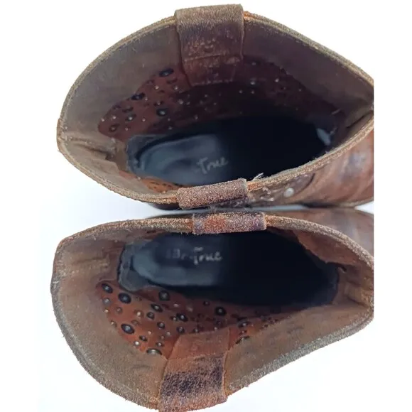 Diba True Flying Solo Ankle Boot Brown Distressed Leather Flat Round Studs Sz 8