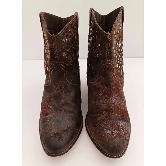 Diba True Flying Solo Ankle Boot Brown Distressed Leather Flat Round Studs Sz 8