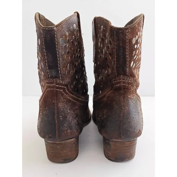Diba True Flying Solo Ankle Boot Brown Distressed Leather Flat Round Studs Sz 8