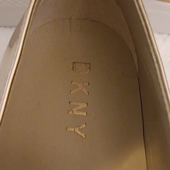 DKNY Jules Metallic slip on Sneaker (NWOT) Size 8.5