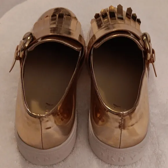 DKNY Jules Metallic slip on Sneaker (NWOT) Size 8.5