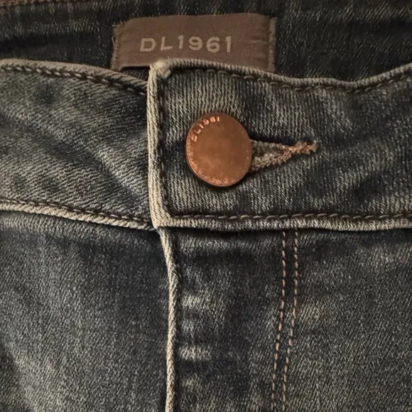 DL1961 ‘Bridgette’ Cropped Bootcut Jean in Alma Wash Size 30
