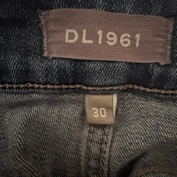 DL1961 ‘Bridgette’ Cropped Bootcut Jean in Alma Wash Size 30