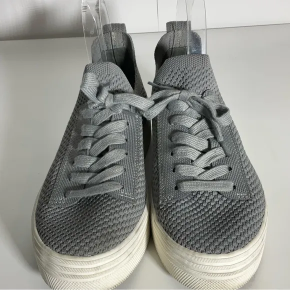 Dolce Vita Stretchy Tatum Slip On  Grey Lace Up White Sole Sneakers Size 9.5.