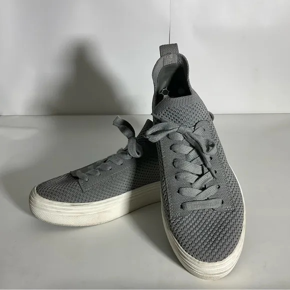 Dolce Vita Stretchy Tatum Slip On  Grey Lace Up White Sole Sneakers Size 9.5.